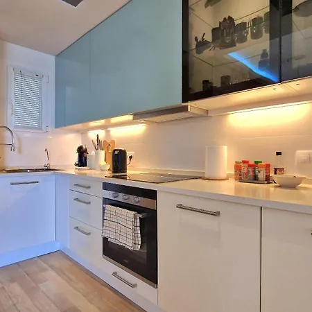 Columbo Go2lloret Daire *